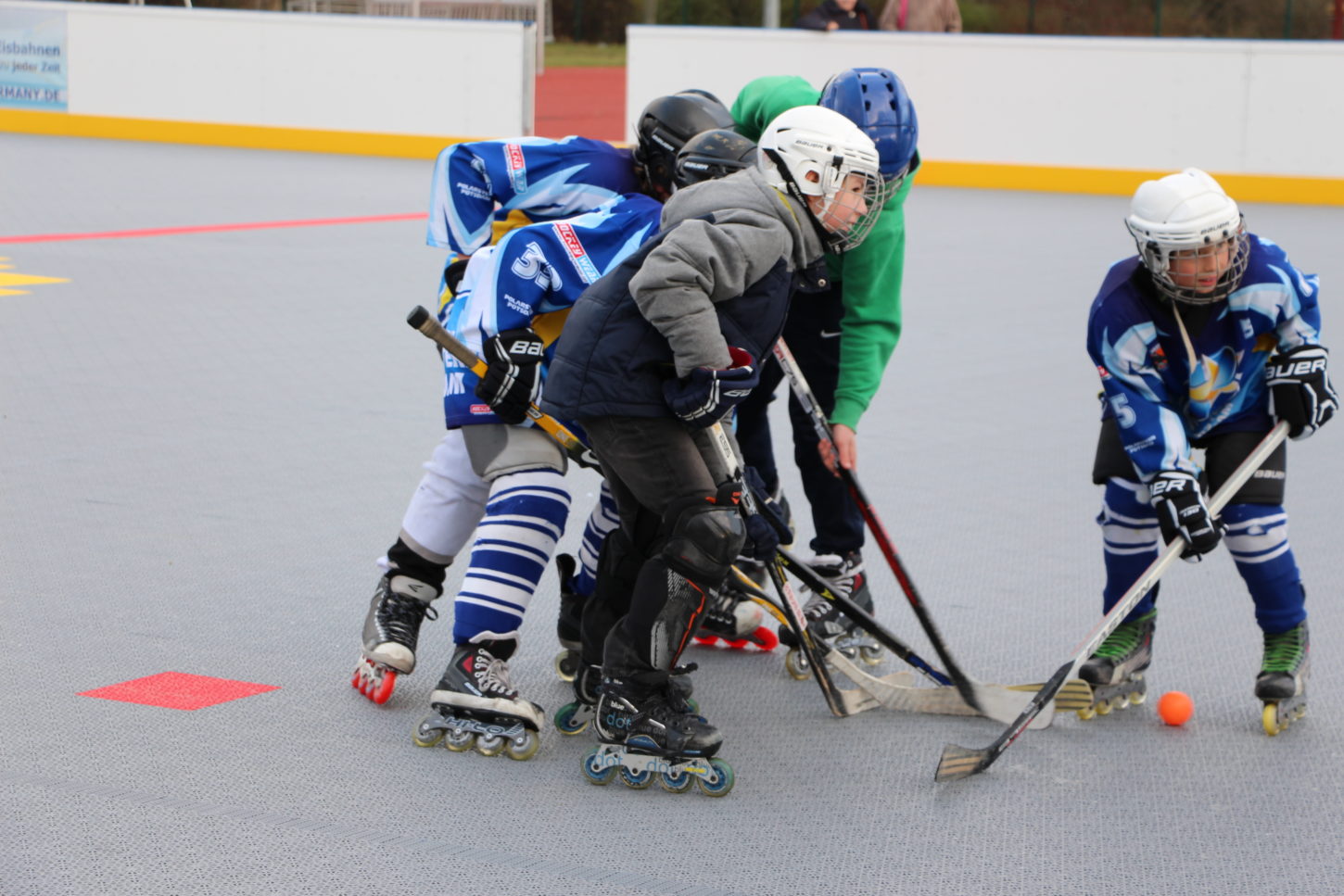 Neues Rollhockeyfeld am Schlaatz